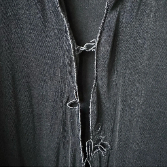 Chico’s travelers Crochet Velvety cardigan black stretch size 2 Large - Picture 4 of 10